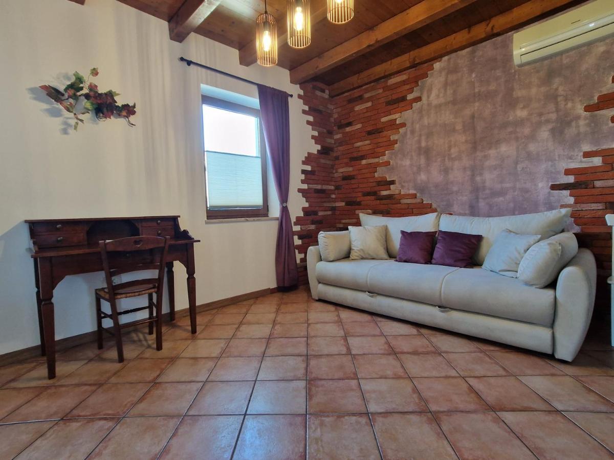 Wine & Apartment Vinales Koper Buitenkant foto